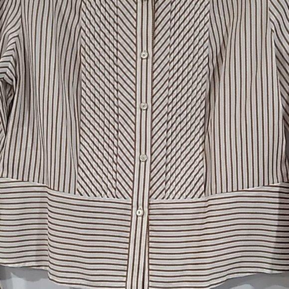 EXPRESS Womens Black Lace and Cream Semi Sheer Blouse Size - Picture 2 of 9